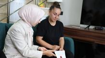 Bakan Göktaş Erdoğan'ın Terörsüz Türkiye mektubunu Yalova'da şehit ailesine ulaştırdı