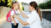 Okula başlayan çocuğunuza nasıl destek olabilirsiniz?