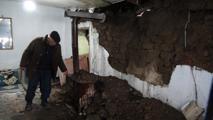 Yüksekova'da yağışta evi yıkılan aileye destek