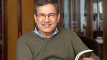 Bir yazar: Orhan Pamuk kimdir?