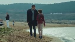 Duygu yüklü sahil buluşması! Ali'den oğluna ustalık dersi