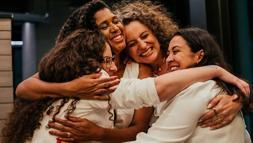 Basit bir temasın çok daha ötesinde! Bedeni ‘alarm modundan’ çıkarıyor