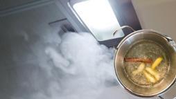 Milyarlık aspiratörlere taş çıkartıyor! Kızartma, balık ve sigara kokusu 15 dakikada bitiyor