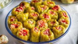 Misafir sofralarını şenlendiren biber dolması tarifi! Fırında hazırlayın, tadı nefis