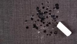 Mum lekelerini anında temizleyin! İz bırakmadan 5 saniyede yok ediyor