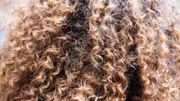 Saç elektriklenmesine son veriyor! Hem de sadece tek ürünle