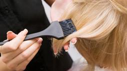 30 yıllık saç uzmanı en faydalı yağı açıkladı: Argan mı, yoksa biberiye mi?