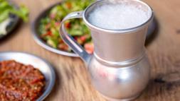 Sırrı yoğurtta ve suda saklı! Evde bol köpüklü ayran yapmanın püf noktaları