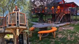 Hurdalardan yaptığı evi milyonlar izliyor! Herkes 'çöp' dedi, hazineye çevirdi