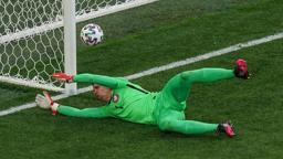 Son dakika haberi - Kendi kalesine gol atan Szczesny, tarihe geçti! Merih Demiral...