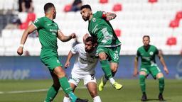 Altay - Giresunspor müsabakasından görüntüler