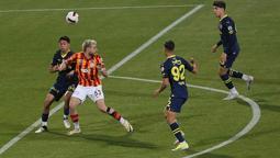 Galatasaray - Fenerbahçe maçından kareler