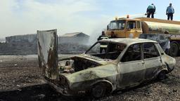 Gaziantep'te iş yerinde yangın çıktı, 5 araç küle döndü