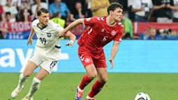 Danimarka beraberlikle turladı! Sırbistan elendi