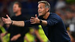 Almanya'ya elenen Danimarka'dan hakem patlaması: Saçma kural!