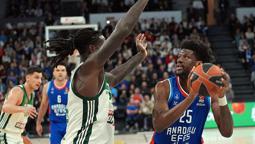 Anadolu Efes - Panathinaikos maçından kareler