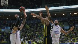 Fenerbahçe Beko - Anadolu Efes maçından kareler