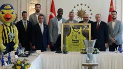 Cumhurbaşkanı Erdoğan'ın Fenerbahçe Beko'yu kabulünden kareler
