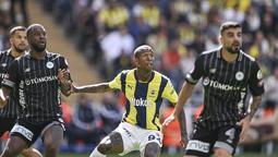 Fenerbahçe - Konyaspor maçından kareler