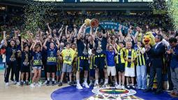 Fenerbahçe Beko'nun şampiyonluk kutlamasından kareler