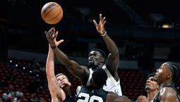 Adem Bona'dan 9 sayı, 8 ribaunt, 6 blokluk performans