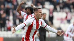 Rey Manaj Sivasspor'dan ayrıldı! Yeni takımı resmen açıklandı