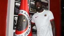 Gençlerbirliği, M'Baye Niang ile sözleşme imzaladı!