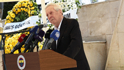 Aziz Yıldırım gözyaşlarına hakim olamadı