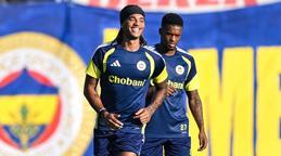 Fenerbahçe'den Sturm Graz maçı öncesi taraftara açık antrenman!