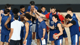 Anadolu Efes, Pablo Laso yönetiminde yeni sezonu açtı