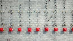 Son dakika... 4 milyonluk şehir karantinaya alındı! Yeni korona dalgası alarma geçirdi