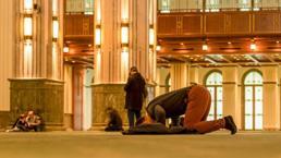 İkindi Namazı Kılınışı: Rekat Rekat İkindi Namazı Nasıl Kılınır? İkindi Namazı Kılınışı, Okunan Dualar ve Sureler Nelerdir?