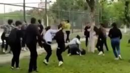 Liseli kızların kavgası kamerada