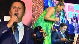 Demet Akalın'dan POS makineli bağış!