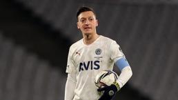 Fenerbahçe'de Mesut Özil'le yollar ayrıldı! Başakşehir bombası