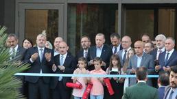 Cumhurbaşkanı Erdoğan, Manisa Büyükşehir Belediyesinin açılışını gerçekleştirdi