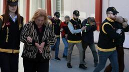 Fuhşun şifresi çözüldü! 'Karpuz tarlasında bekliyorum'