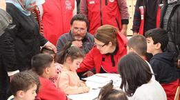 Bakan Yanık: 347 binin üzerinde koruyucu aile talebi var