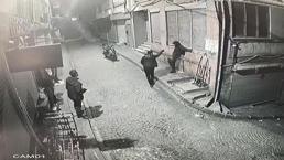 Fatih'te sokak ortasında cinayet kamerada
