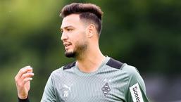 Borussia Dortmund'a bedava sol bek! Anlaşma sağlandı
