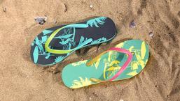 Parmak arası terlikteki büyük tehlike! Sadece plajda giyin, yoksa mahvediyor