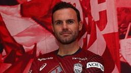 Juan Mata'dan sürpriz imza! Yeni takımı şaşırttı