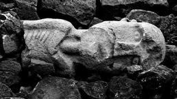 Göbeklitepe'de yeni keşif! İnsan ve hayvan heykeli bulundu