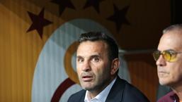 Galatasaray'da Okan Buruk'tan eleştirilere cevap! 'Çok fazla ciddiye almıyorum'