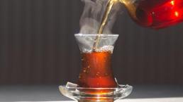 Çay tiryakileri çok sevdi! Sıfır acılığın formülü: Tadı, kokusu, rengi tam oturuyor