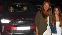 Pınar Altuğ'un elektrikli otomobilinin fiyatı dudak uçuklattı!