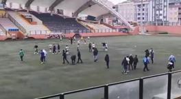 Amatör lig maçında kavga! Polis havaya ateş açarak müdahale etti