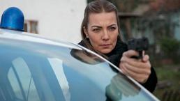 'Arka Sokaklar' ile ekrana dönen Burcu Kara: Seval oynadığım en sert karakter!