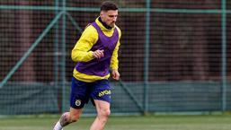 Fenerbahçe'nin yeni transferi Rade Krunic ilk antrenmanına çıktı