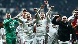 Galatasaray derbi zaferini taraftarıyla kutladı!